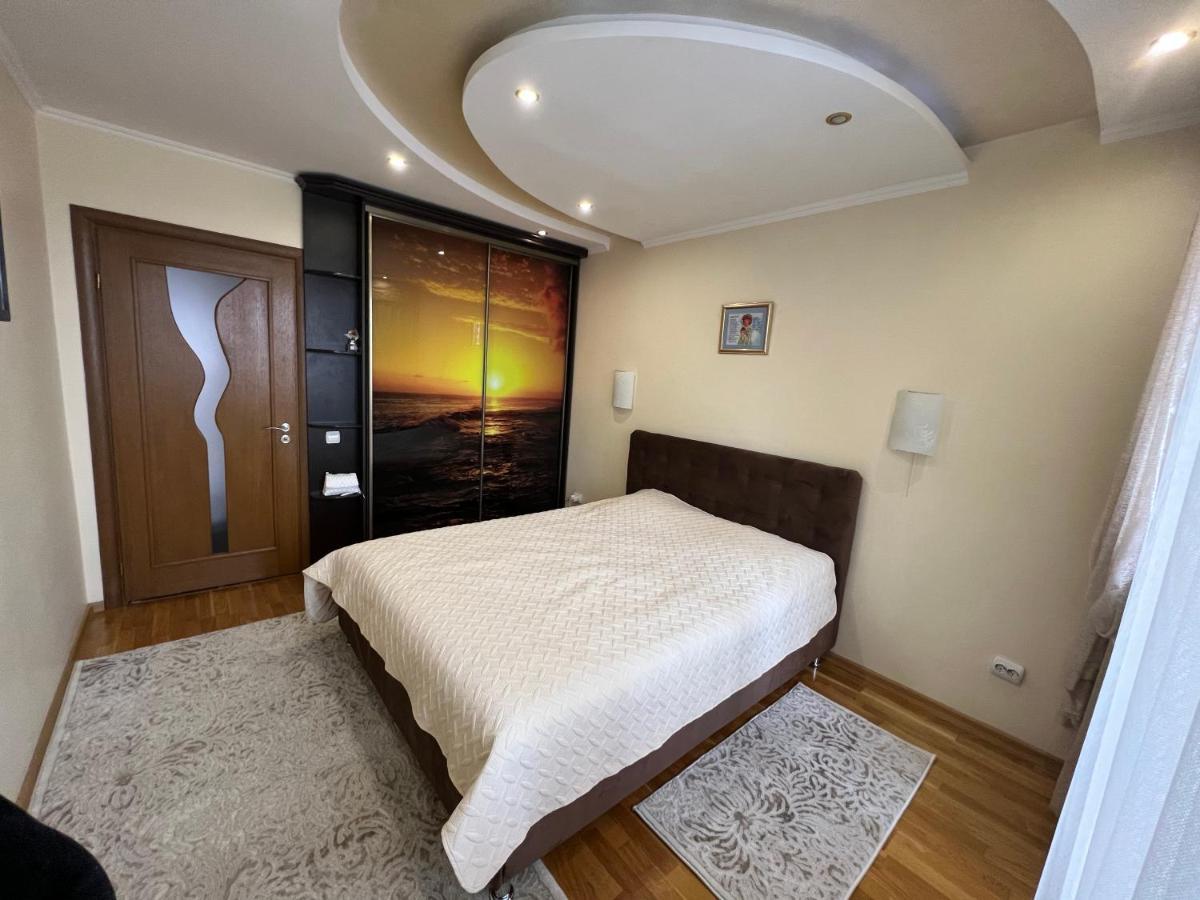 Bulvar Ivano Frankivsk Bagian luar foto